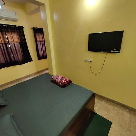 Hotel O Adhunik Lodge ビラーイー エクステリア 写真