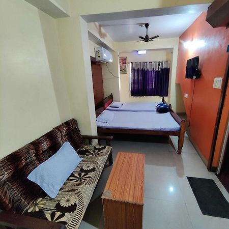 Hotel O Adhunik Lodge ビラーイー エクステリア 写真