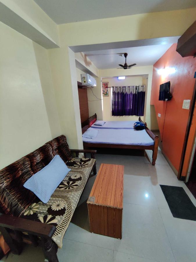 Hotel O Adhunik Lodge ビラーイー エクステリア 写真